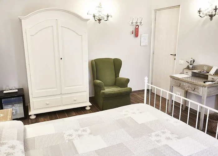 Ale & Niki'S Home Гостевой дом 4*